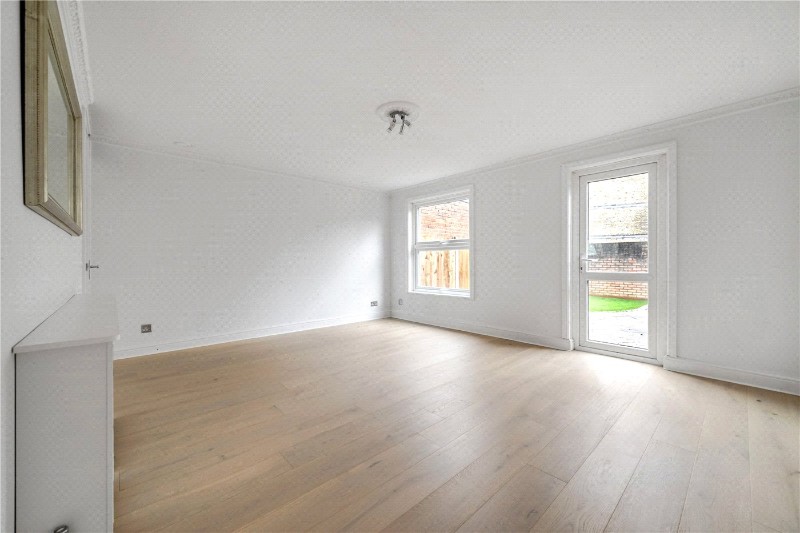 Rectory Square, London, United Kingdom, E1