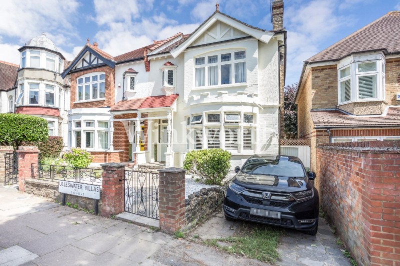 3 bedroom property for sale in Ulleswater Villas, Ulleswater Road