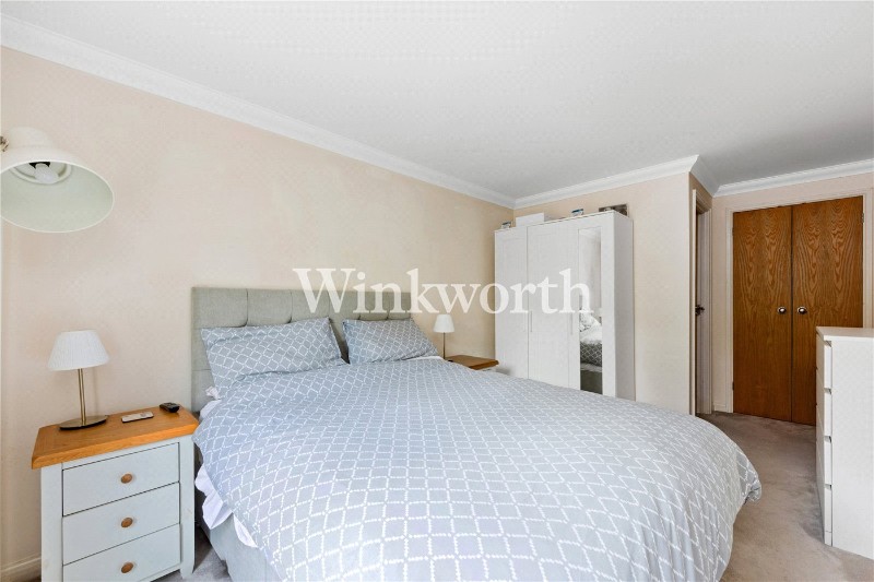 291 Green Lanes, London, London, N4
