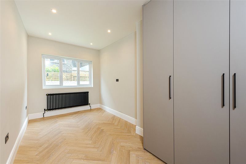 Alderney Street, London, SW1V