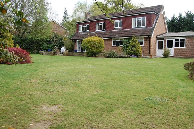 Ashcroft Park, Cobham, Surrey, KT11