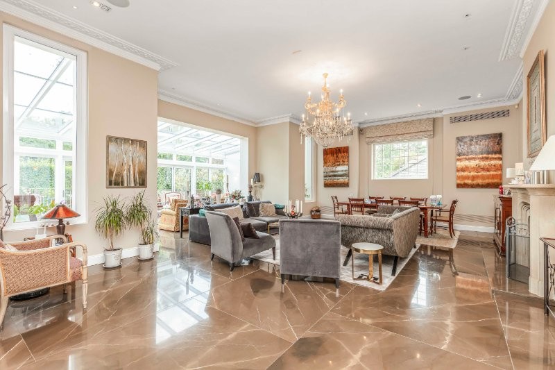 Castelnau, Barnes, London, SW13