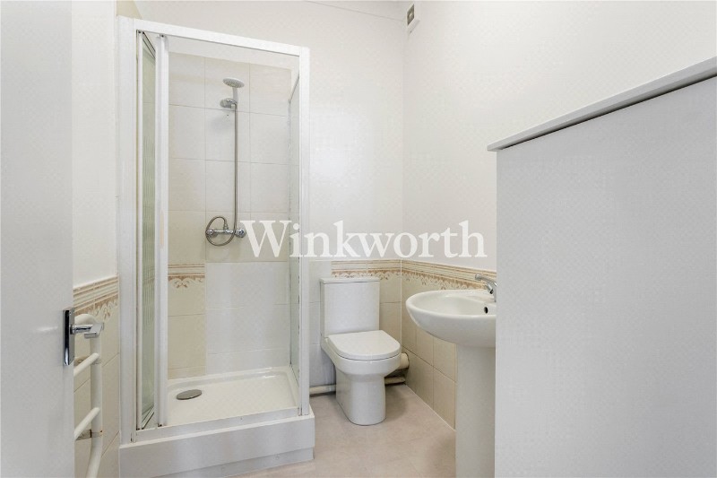 Sylvan Avenue, London, N22