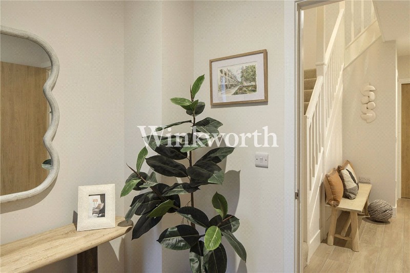 Frankum Mews, London, N22