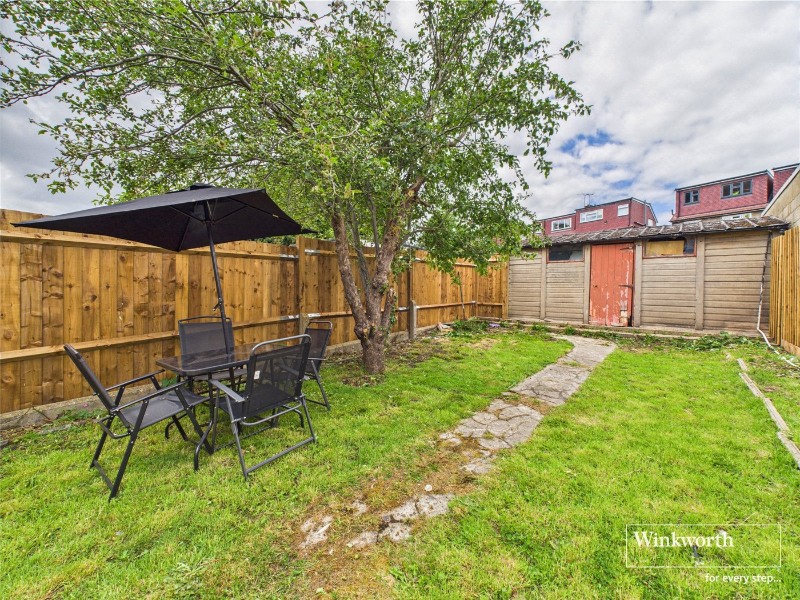 Holden Avenue, Kingsbury, London, NW9