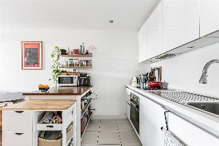 Chadwell Lane, London, N8