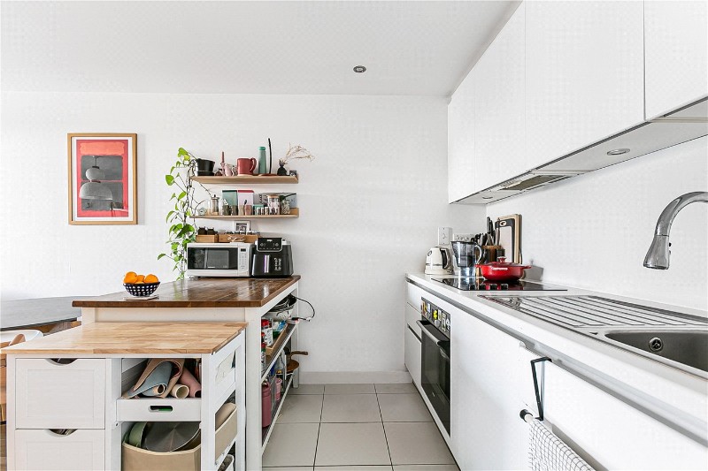Chadwell Lane, London, N8