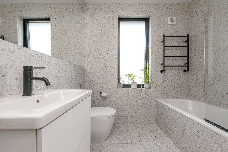 Kings Road, London, NW10