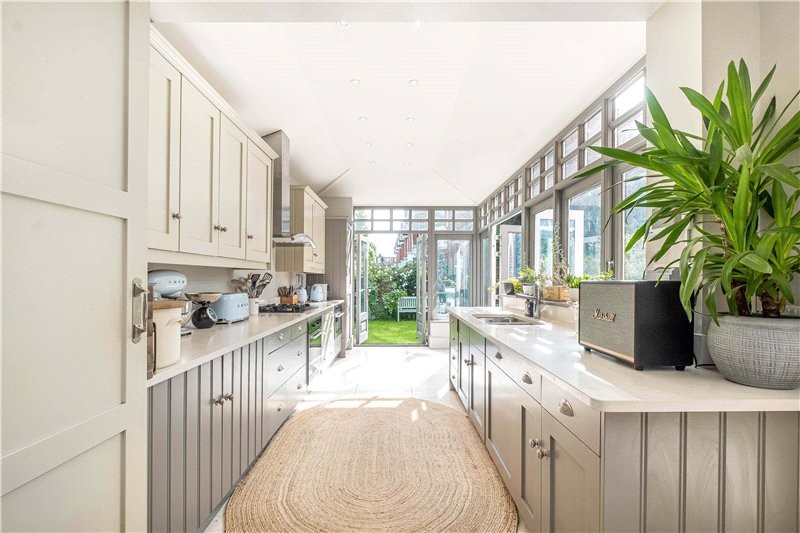 Kitson Road, Barnes, London, SW13