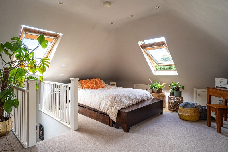 Broadlands Avenue, London, SW16