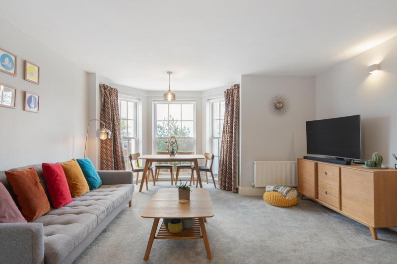 Gayfere Place, London, SE25