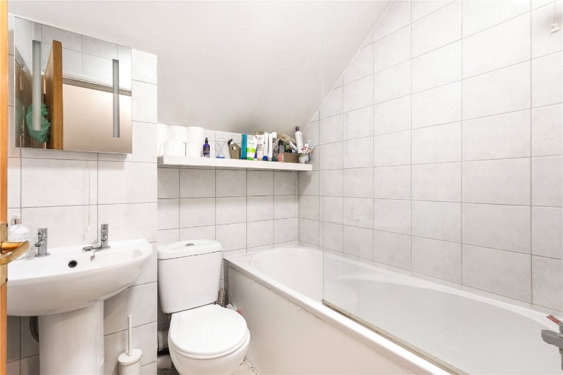 Kempshott Road, London, SW16