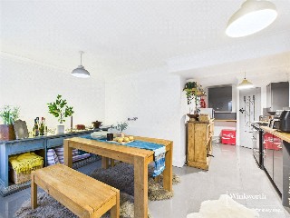 Fairford Road, Tilehurst, Reading, Berkshire, RG31