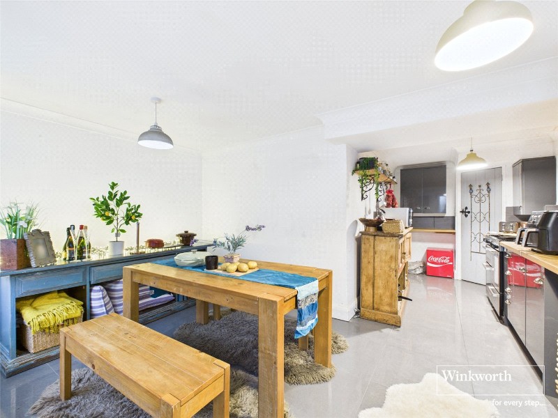 Fairford Road, Tilehurst, Reading, Berkshire, RG31