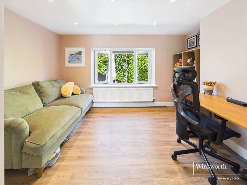Breach Square, Priory Avenue, Hungerford, Berkshire, RG17