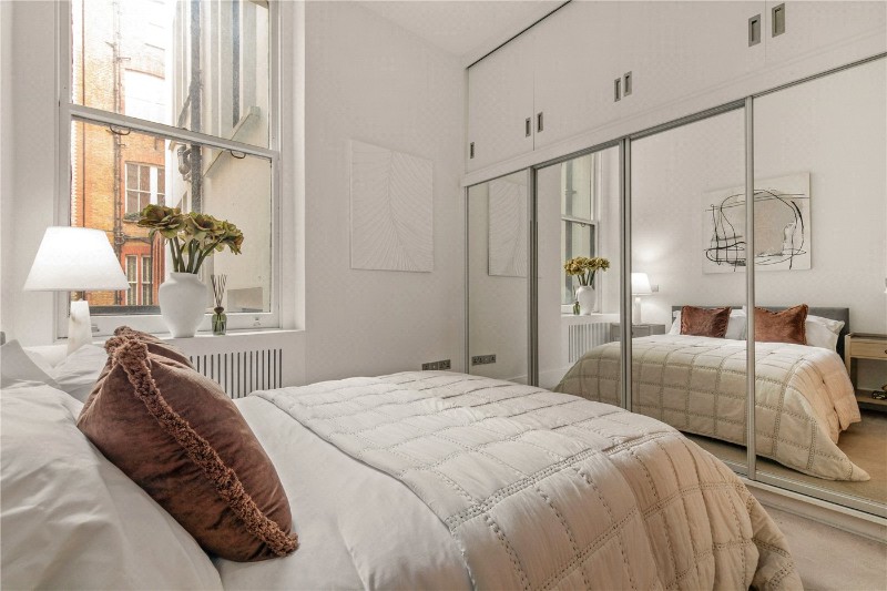 De Vere Gardens, Kensington, London, W8