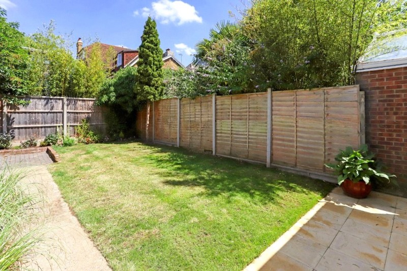 St. Georges Road, Farnham, Surrey, GU9