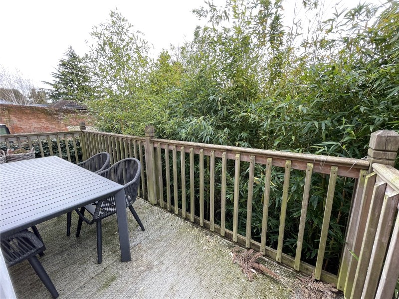 West Street, Farnham, Surrey, GU9