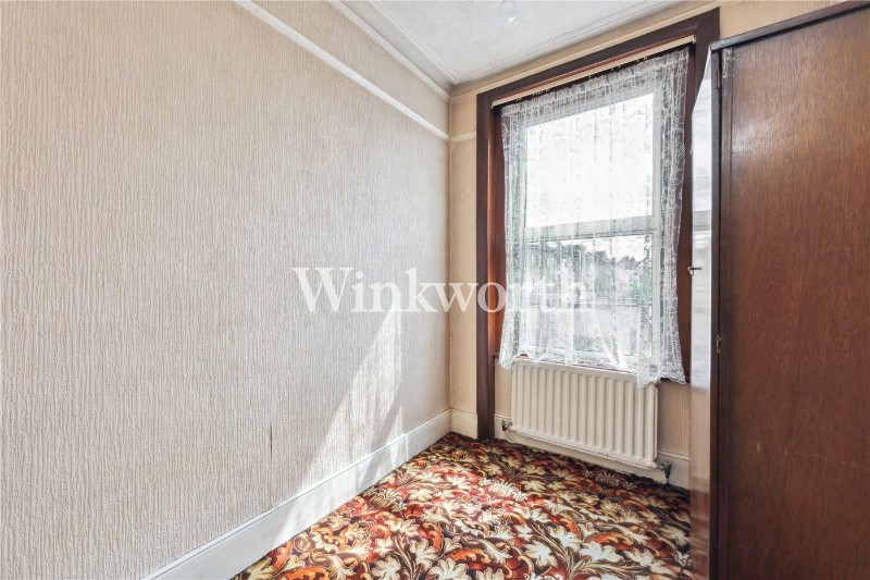 Kelvin Avenue, London, N13