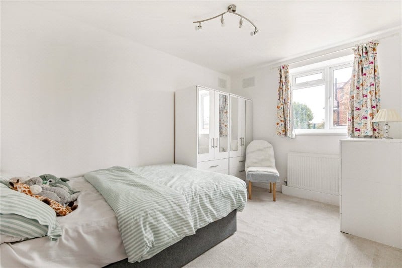 Garratt Lane, London, SW17