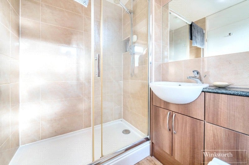 Yaverland Drive, Bagshot, Surrey, GU19
