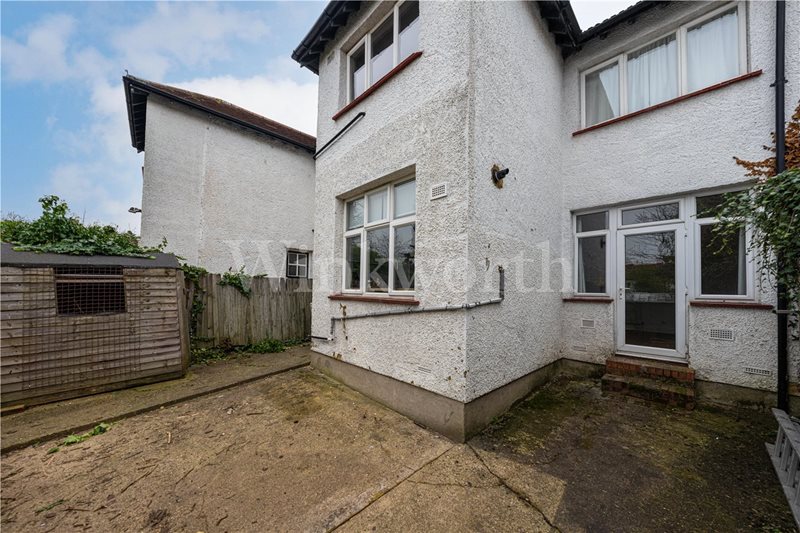 Hallswelle Road, London, NW11
