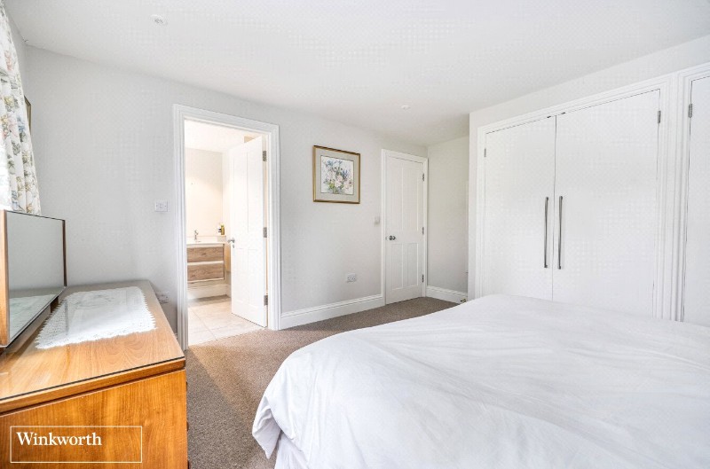 Dorchester Road, Hook, Hampshire, RG27