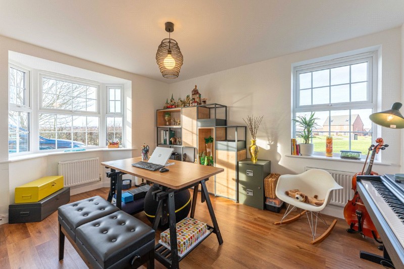 Woodhead Road, Warwick, Warwickshire, CV34