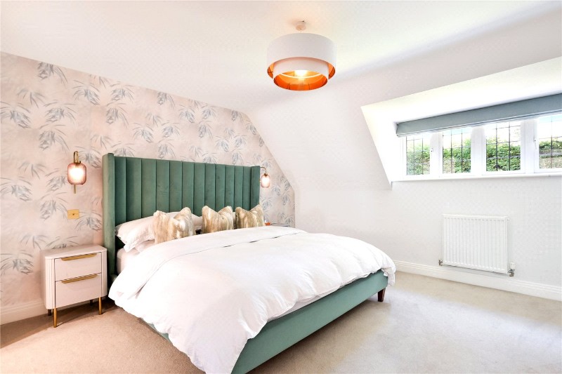 Dacre Close, Chipstead, Surrey, CR5