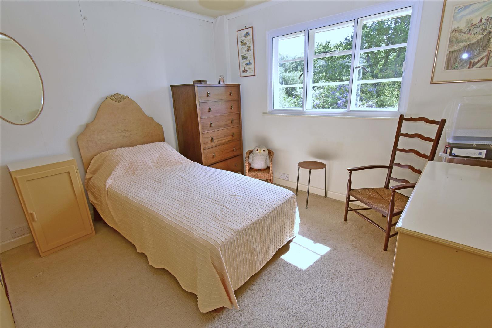 A BEDROOM 2.JPG