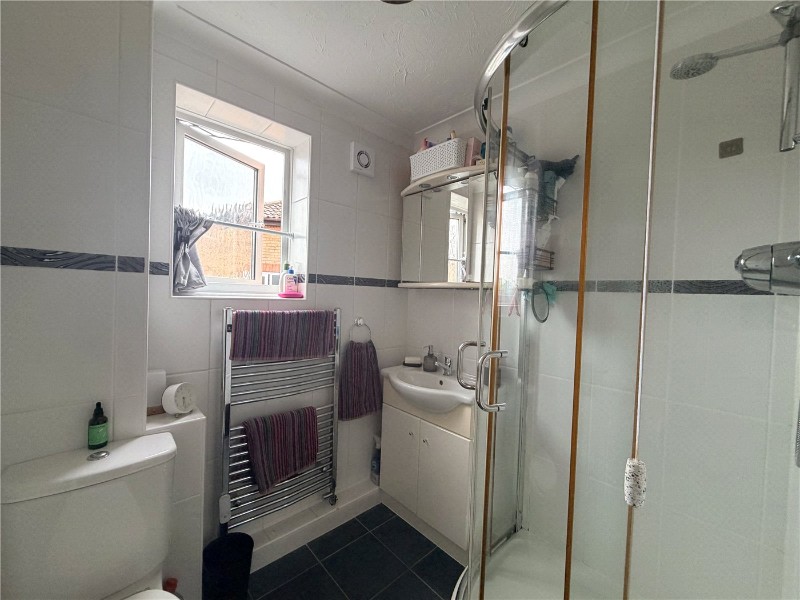 Weywood Close, Farnham, Surrey, GU9