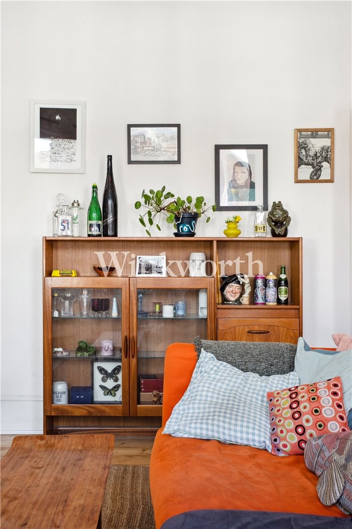 Westbury Avenue, London, N22