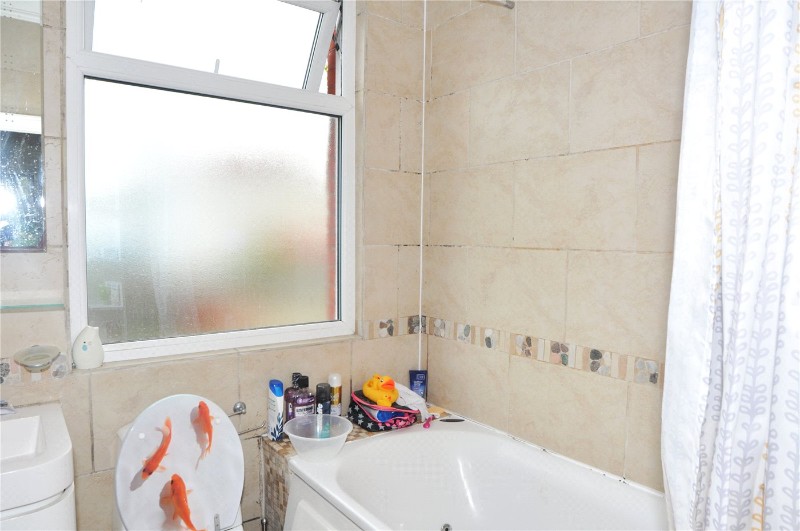 Hamilton Crescent, London, N13