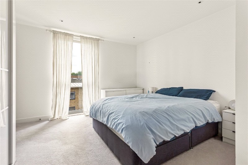 Canalside Square, London, N1