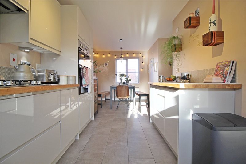 Baroness Way, Market Deeping, Peterborough, Lincolnshire, PE6