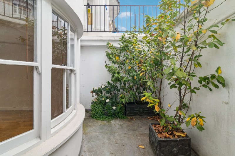 Gloucester Terrace, Bayswater, W2