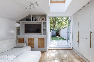 Standen Road, Southfields, SW18