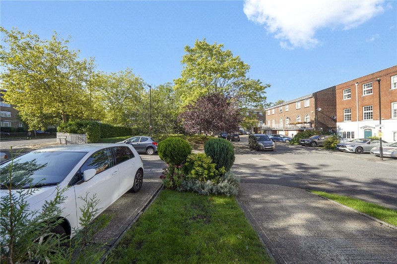 Sussex Gardens, London, N6