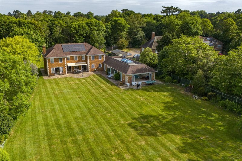 Fir Tree Avenue, Stoke Poges, Buckinghamshire, SL2