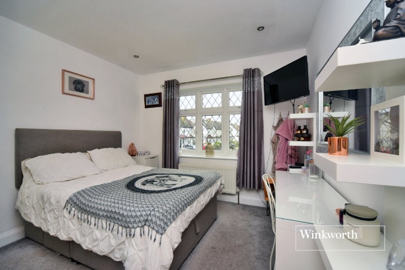 Elmstead Gardens, Worcester Park, Surrey, KT4