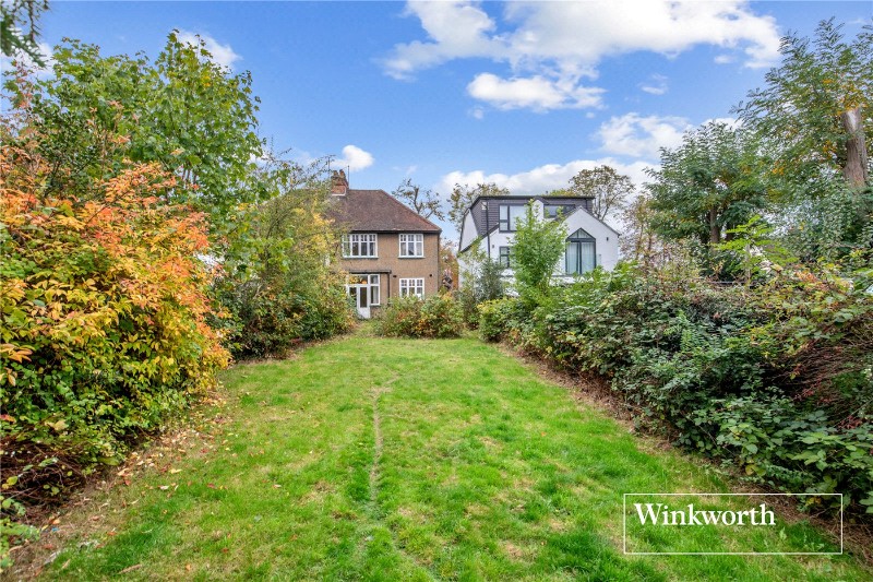 Moss Hall Grove, North Finchley, London, N12