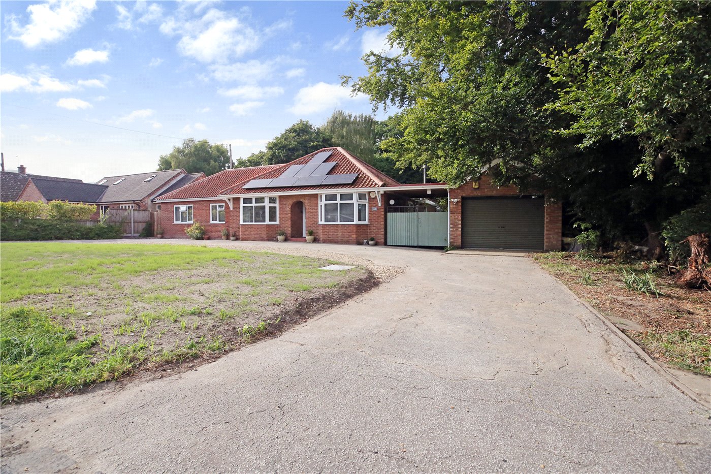 Poringland Road, Stoke Holy Cross, Norwich, Norfolk, NR14