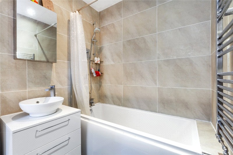 Himley Road, London, SW17