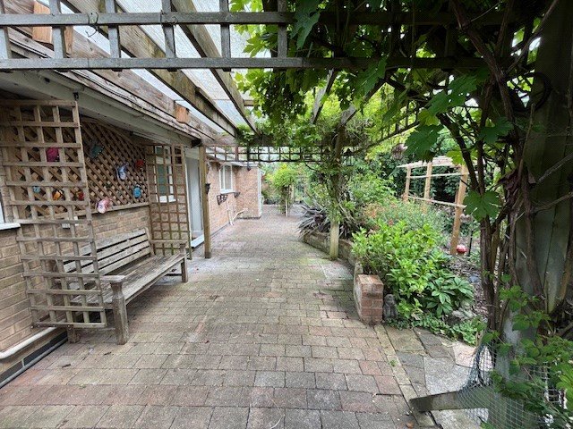 Chestnut Grove, Colsterworth, Grantham, Lincolnshire, NG33