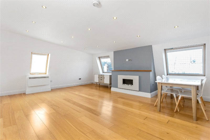 Hazelwood Lane, London, N13