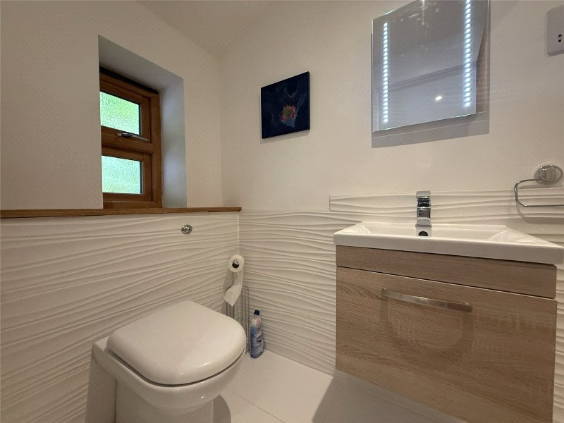 Hollacombe, Crediton, Devon, EX17