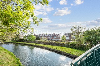 Hamilton Way, London, N13
