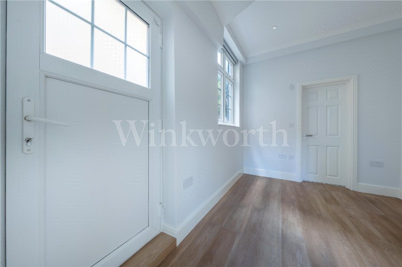 Woodstock Road, London, NW11
