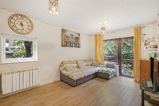 Farrow Place, London, SE16