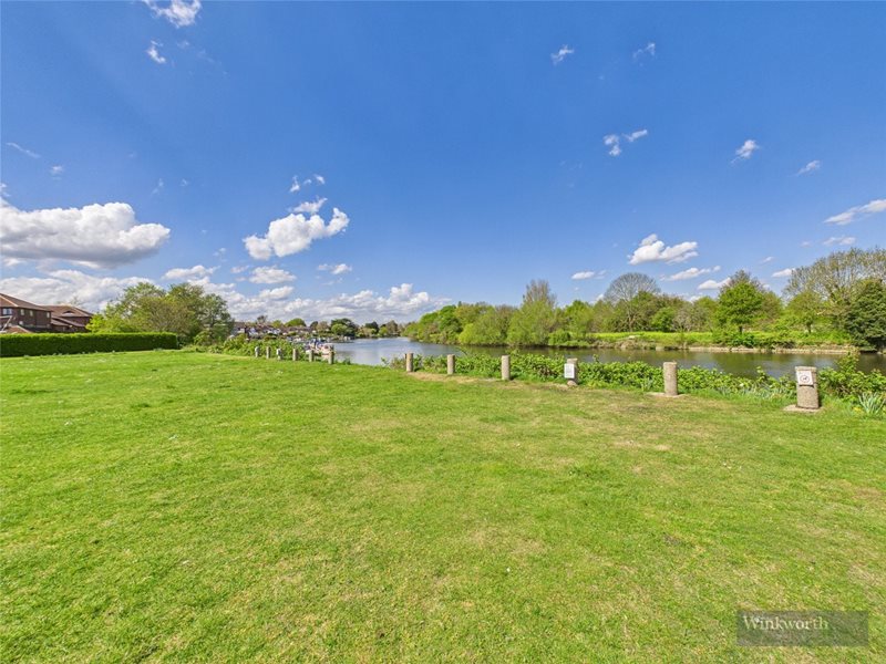 Ditton Reach, Thames Ditton, Surrey, KT7